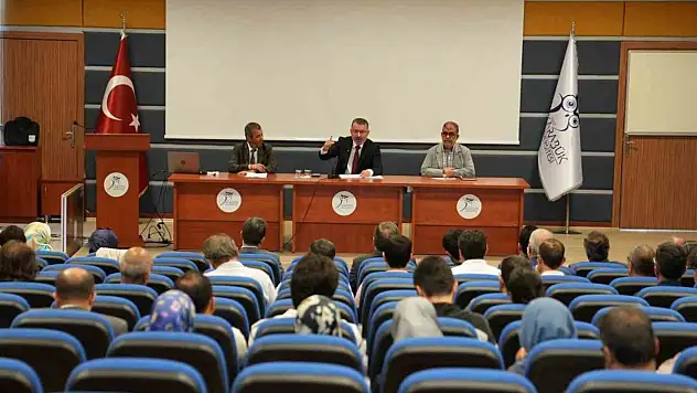 'Akademisyenlik bilgi aktarmanın ötesinde bir sorumluluktur'