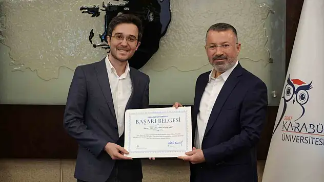 Türkiye Birinciliği Kazanan Akademisyene Ödül