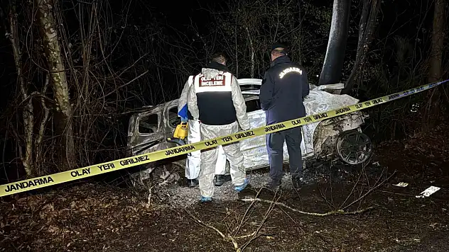 Safranbolu'da feci kaza: Sürücü araçta yanarak hayatını kaybetti