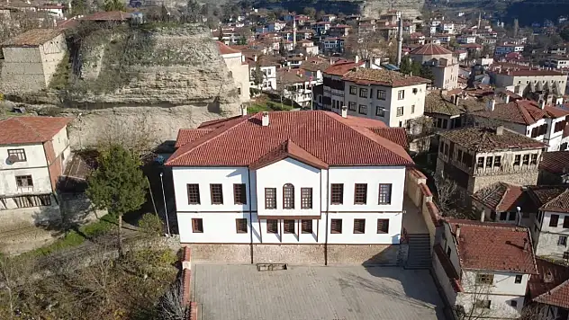 Safranbolu'nun şehir hafızası rüştiye mektebinde sergileniyor