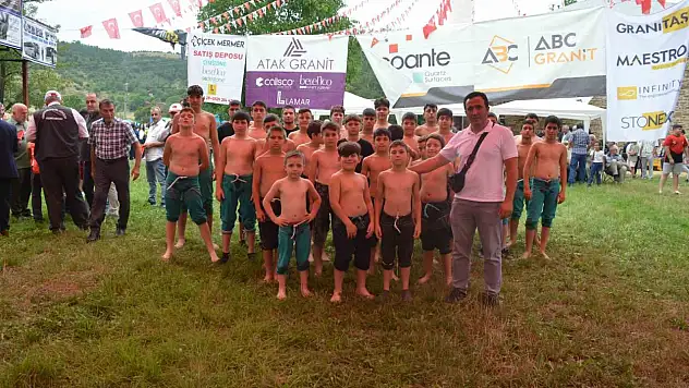 Sinop'ta 17. Güreş ve Keşkek Festivali'ne yoğun ilgi
