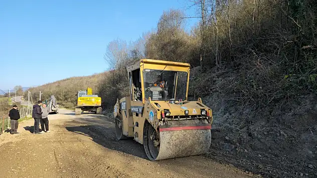 Şiremirçavuş Mahallesi'nde yol çalışması