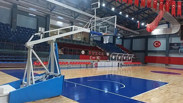 Spor salonlarının parkeleri değişti