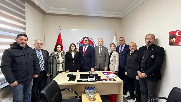 'Şükretmekle cüzdan dolmuyor, karın doymuyor'