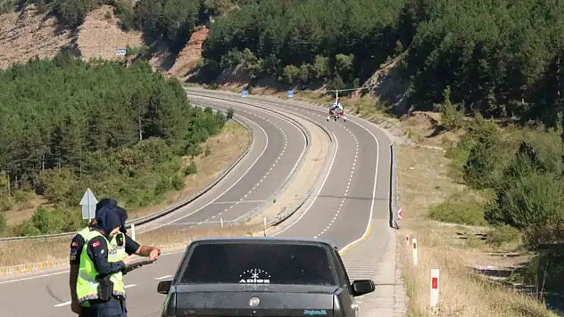 Sürücüler cayrokoptere takıldı