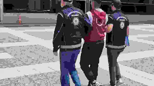 TEM Otoyolu'nda 6 düzensiz göçmen yakalandı