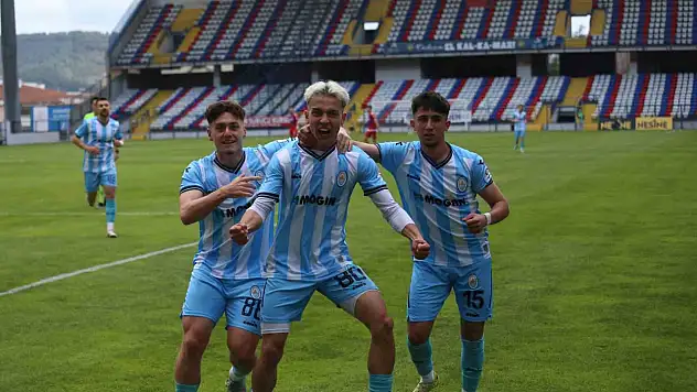 Karabük İdman Yurdu evinde Pazarspor'a tek golle boyun eğdi