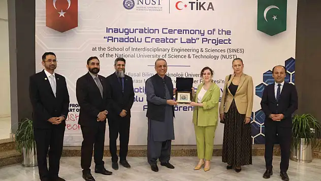TİKA'dan Pakistan'da geleceğin mühendislerine teknolojik destek