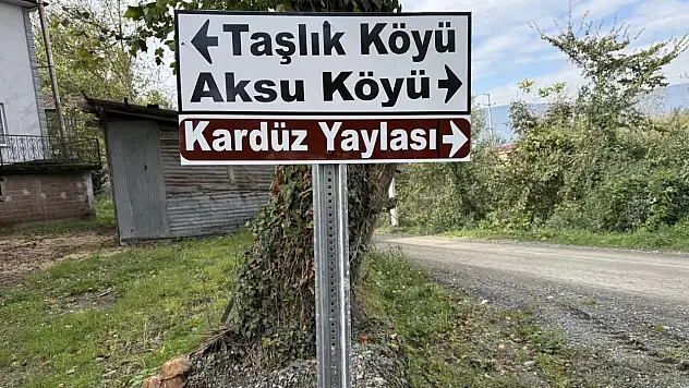 Trafik güvenliği için yeni levhalar yerleştirildi