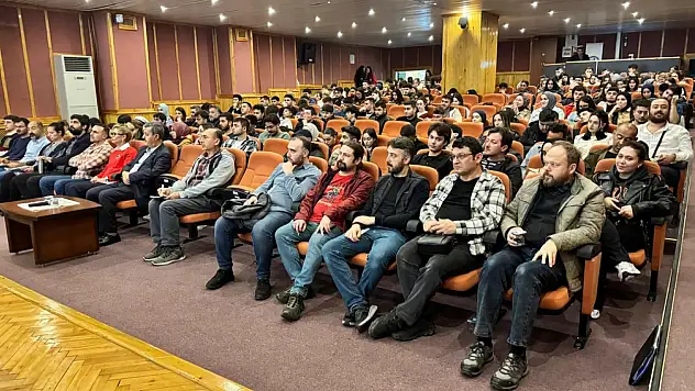 TÜBİTAK 2209-A/B proje eğitimi gerçekleştirildi