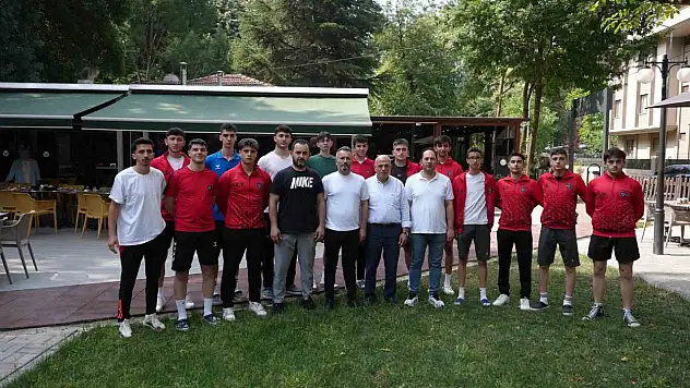 Türkiye finalleri için Kayseri'ye uğurlandılar