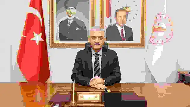 Vali Makas '15 Temmuz çıplak ellerle ihanete dur denilen gündür'