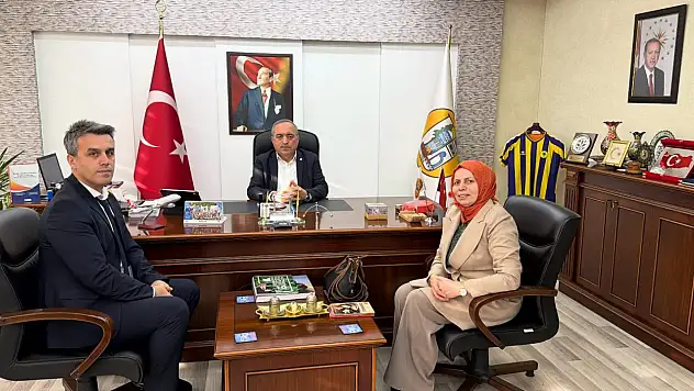 Yazar Geredeli'den Başkan Uzun'a Ziyaret