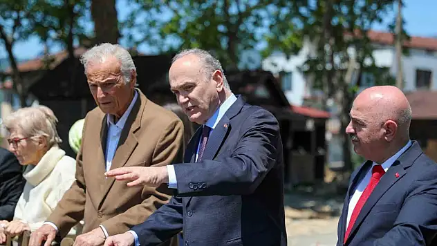 Yeşilçam'ın usta aktörü Ediz Hun Düzce'ye hayran kaldı