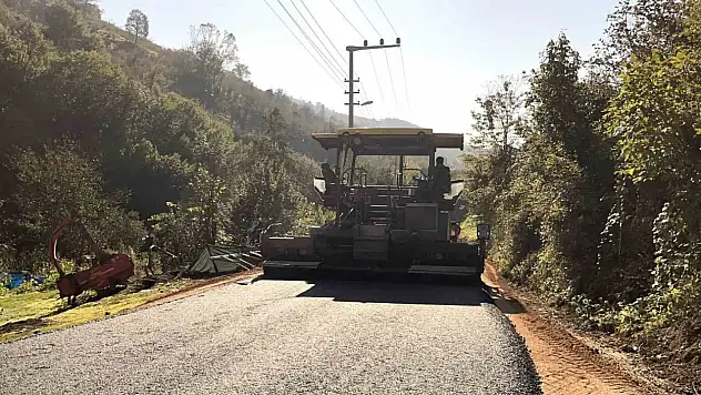 Yığılca'da asfalt çalışmaları sürüyor