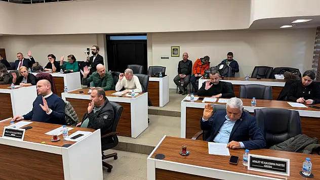 Yılın ilk toplantısında 28 madde görüşüldü