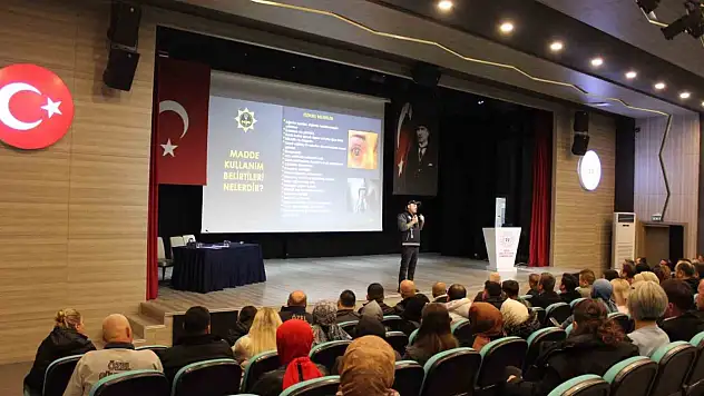 Yurt güvenlik personeline Polisten bilgilendirme