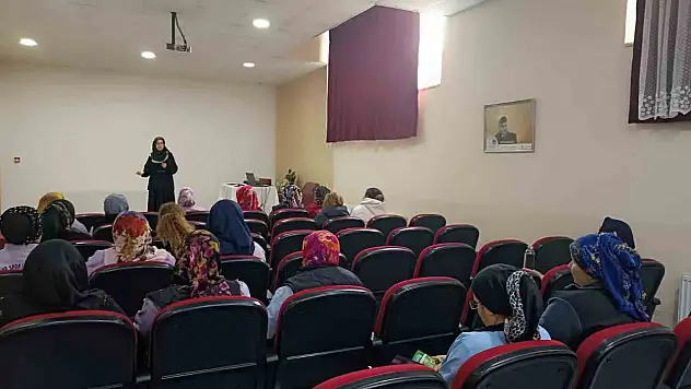 Yurt personeline önce eğitim ardından kanser taraması yapıldı