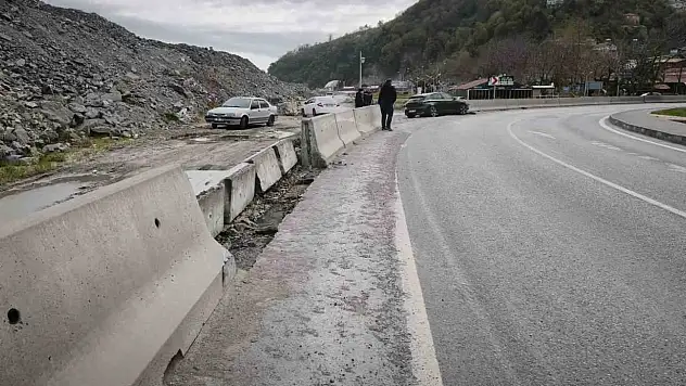 Zonguldak'ta kontrolden çıkan araç kaza yaptı