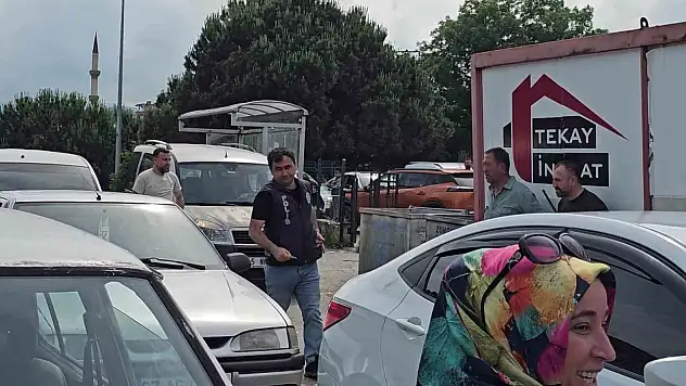Kimliğini evde unutunca 16 kilometrelik yol için zamanla yarıştılar