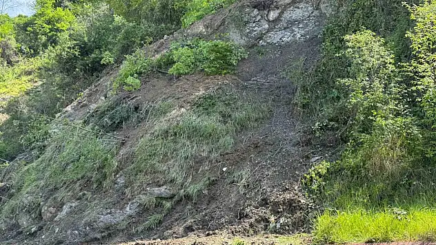 Zonguldak'ta şehirlerarası terminalde heyelan