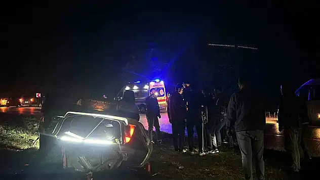 Zonguldak'ta seyir halindeki otomobil takla attı: 2 yaralı
