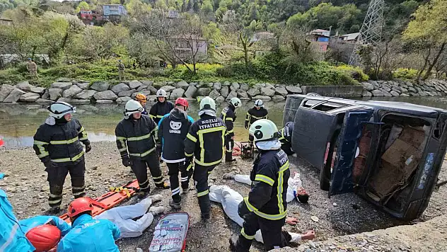 Zonguldak'taki sel ve taşkın tatbikatı gerçeğini aratmadı