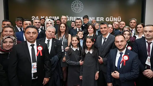 Bakan Tekin, 81 ilden gelen öğretmenlerle buluştu