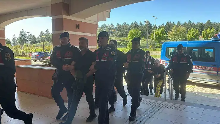 Kesik baş cinayetinde 3 zanlı adliyeye sevk edildi