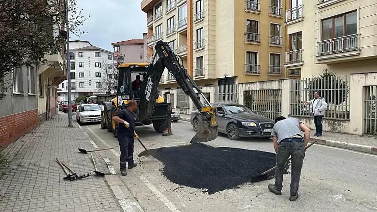 114. Cadde'de sıcak asfalt çalışması