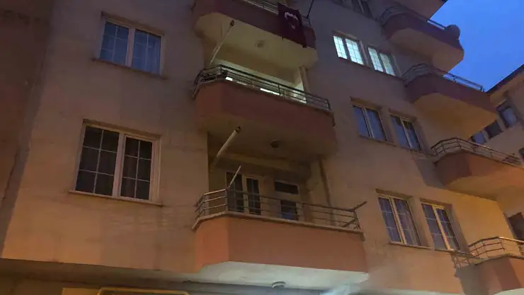3 gündür haber alınamayan kadın evinde ölü bulundu