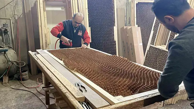 40 bin nüfuslu ilçe Türkiye'nin kapı ihtiyacının yüzde 40'ını karşılıyor