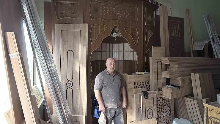 50 yılda 63 camiye mihrap ve minber yaptı