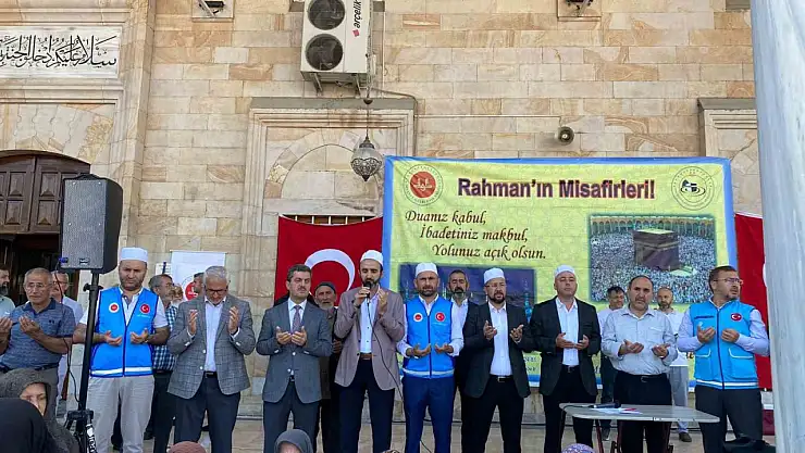 76 hacı adayı kutsal topraklara uğurlandı