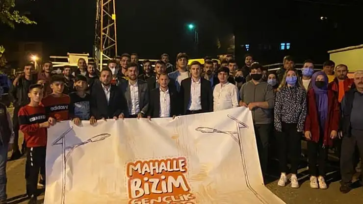 AK Parti Gençlik Kolları MKYK üyesi Furkan Topaloğlu köylerde gençlerle buluştu
