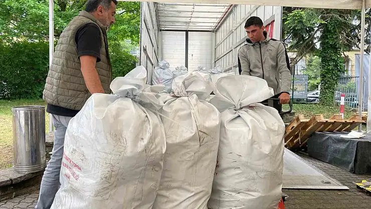 Almanya'da kullanılan oylar Türkiye'ye gönderildi