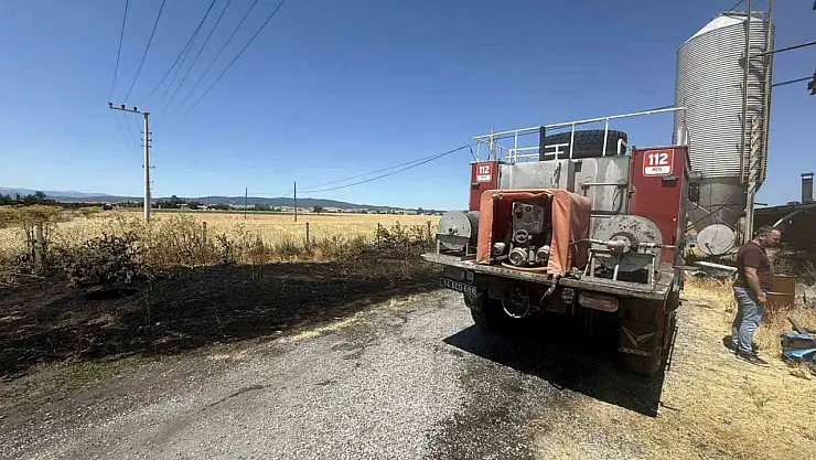 Anız yangını çiftliğe sıçramadan söndürüldü