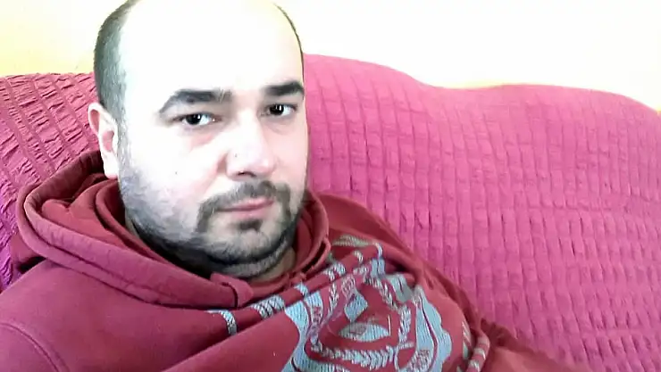 Annesinin mevlidinde kalp krizinden ölen genç toprağa verildi