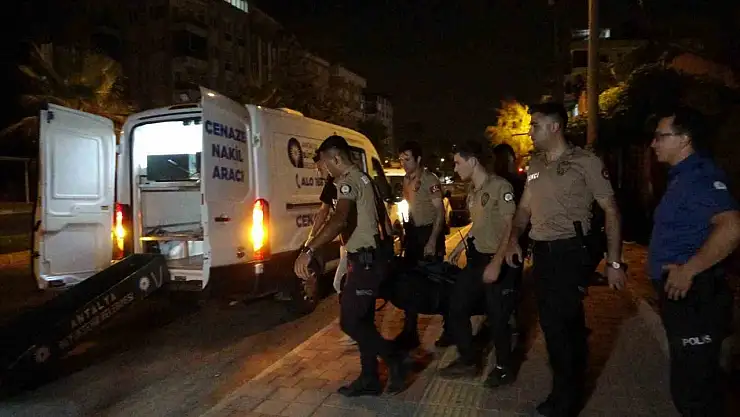 Boş arazide erkek cesedi bulundu