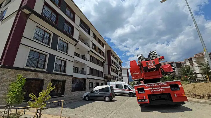 Arkadaşına intihar edeceğini söyledi, polis ve itfaiye balkondan girerek kurtardı