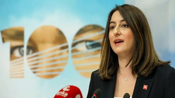 'Atatürk'ün izinde, nice 23 Nisan'lar'