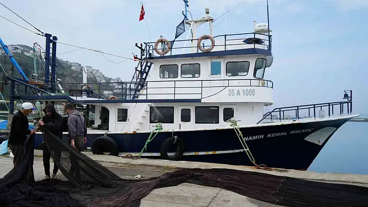 Av sezonunu geride bırakan balıkçılar çaçaya hazırlanıyor