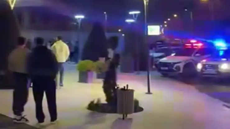 AVM'ye silahla girmek istediler, tartışma çıkarttılar: 4 gözaltı