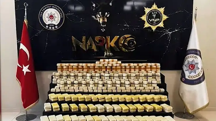 Bakan Yerlikaya, 'Van ve Şanlıurfa'da gerçekleştirilen operasyonlarda 311,5 kilogram uyuşturucu madde ele geçirildi'