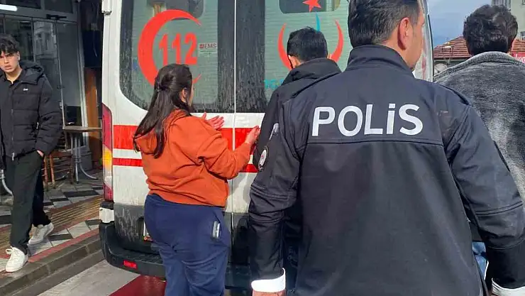 Bartın'da falçatalı tekmeli kavga:1 yaralı
