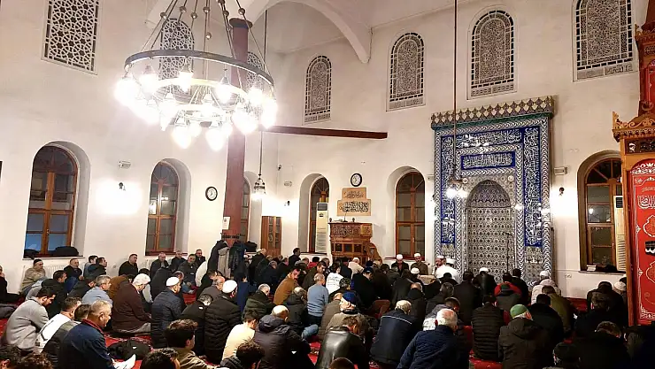 Bartın'da ilk teravih namazı eda edildi