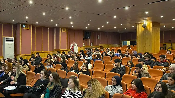 Bartın Üniversitesinde Kanser Farkındalığı Eğitim düzenlendi