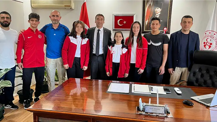 Başarılı sporculardan Akkaş'a ziyaret