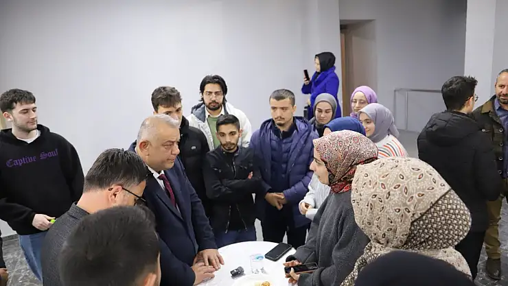 Başkan Bıyık, gençlerle bir araya geldi