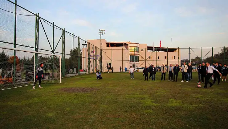 Başkan Özlü'den Düzcesporlu oyunculara prim sözü verdi